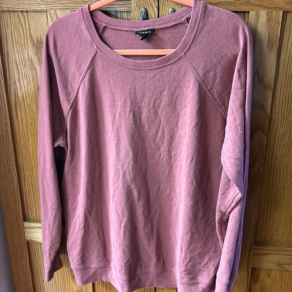 Size 0 Torrid long sleeve burgundy sweatshirt
